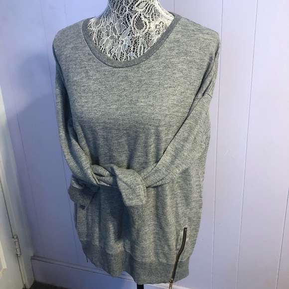 🙀last chance🙀 Forever 21 gray sweatshirt - Picture 1 of 8